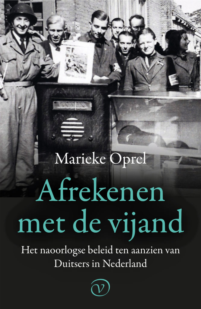 Omslag Afrekenen met de vijand van Marieke Oprel