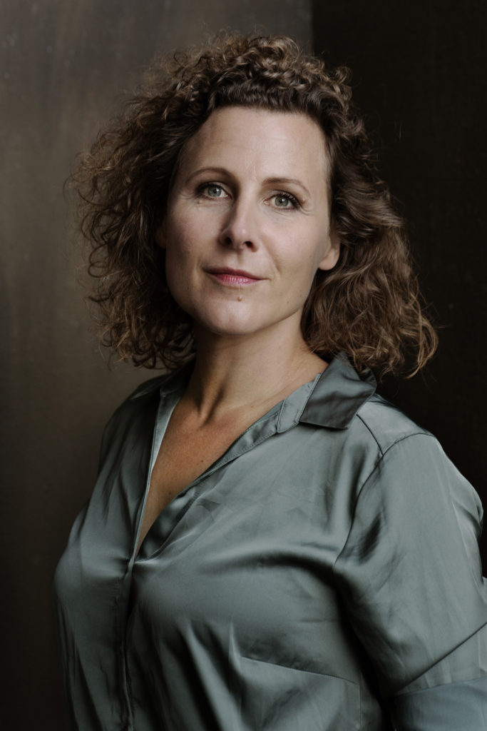 Omslag Tot alles in beweging komt